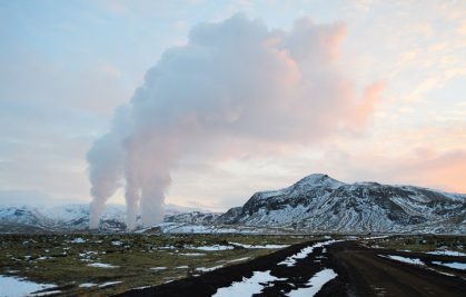 Mineral CO2 storage in basalts: when deep underground bacteria get involved