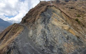 Storage of carbon by the Himalaya: the importance of organic carbon unveiled