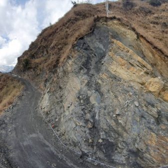 Storage of carbon by the Himalaya: the importance of organic carbon unveiled