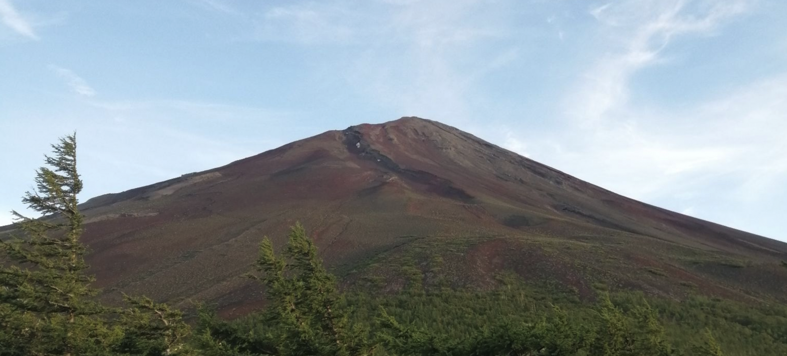 Surveillance de l’activité sismovolcanique des systèmes volcaniques dormants basée sur l’IA