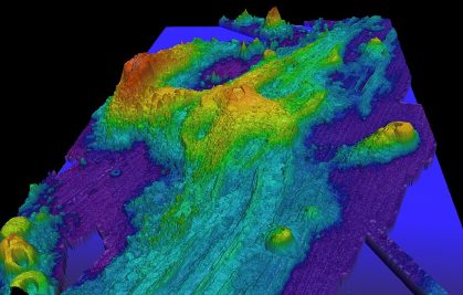 Axial volcano in the Eastern Pacific: crustal formation by melt sill injection in a pile lava flows