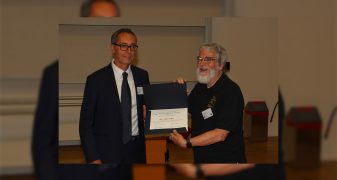 Marc Chaussidon reçoit la médaille Leonard 2026, la plus haute distinction de la Meteoritical Society